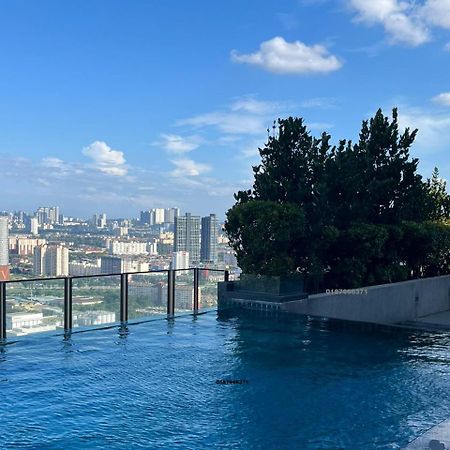 Eminent Stay - Icon City, Петалинг-Джая Экстерьер фото